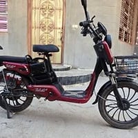 دراجة شحن • تحتاج بطارية • مكانها الجامعة