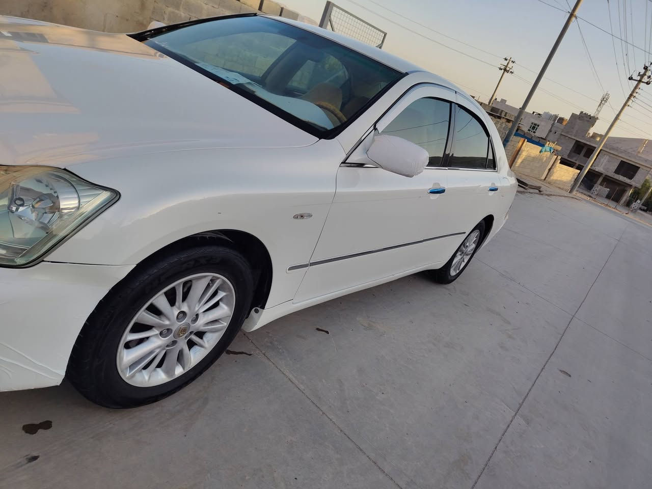 سەرەتابەناوی خوا شاهینە مووس2005کۆد دار 
گێڕومەکینە180بچوک بەبچوک 
2دووگمە ناوزەرد بەسمەوشاشەو کامیرە 
دووپارچەی ئەوروپای هەیە سەقفوکەڤەر بەشەرت سۆنەر
تەربیت ساردوگەرم مەزبوت سەیارەکە کامل مەسروف کراوە سەیارەی ماڵە هی ماعرەز نیە کۆدی بۆکراوە 
گێڕو مەکینەو تنو تۆڵی هەموی بەشەرت 
شوێن دەربەندیخان ***********
