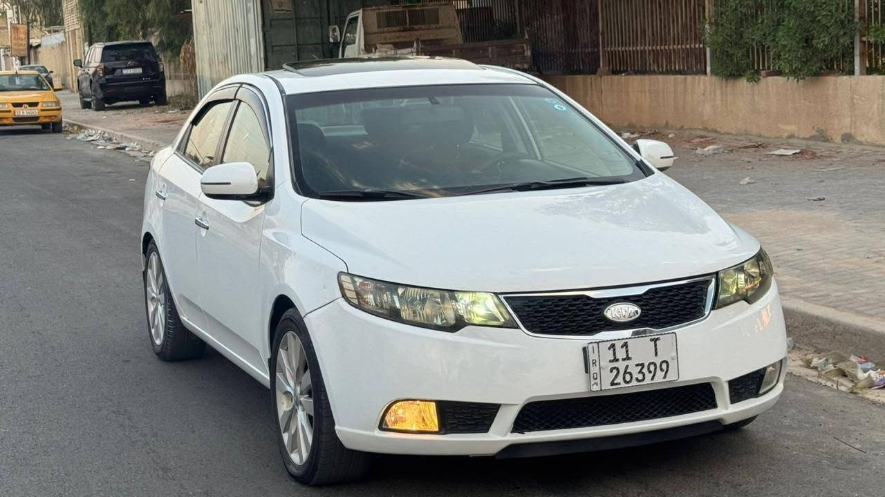 بسم الله الرحمن الرحيم
سيراتو 2013 خليجي رقم بغداد الدولي باسمي
محرك 1600 دوش بلادي ممفتوح
كير محرك صدر تبريد كفاله
السعر 95 وبيها مجال
فول مواصفات عدا البصمه
فتحة سقف 
شفتات ستيرن
تحكم ستيرن
كامرا وحساس خلفي
مري شفط 
اشاير بالمري ويدات نيكل
بيها طخه باب السايق ومصلح نفسه
مكانها بغداد ***********
