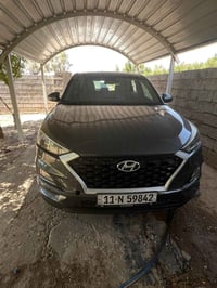 توسان 2019مكفوله من صبغ وتبديل محرك 2000مفتوح ب153وبيها مجال 077620809...