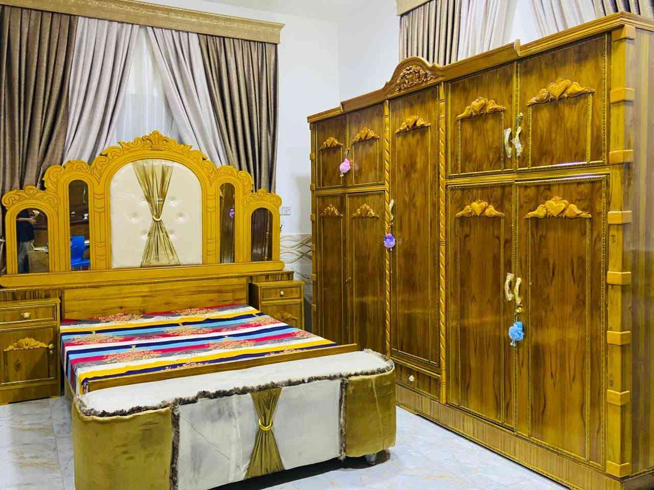 للبيع غرفة نوم توج 5 قطع جديد مو مستخدم خشب تفصال حطاطه وياها دوشك و طابوريات عنوان الرمانه البعبيد الحويجه سعر مليون وبي مجال/ *********** وتساب و ماسنجر متواجد
