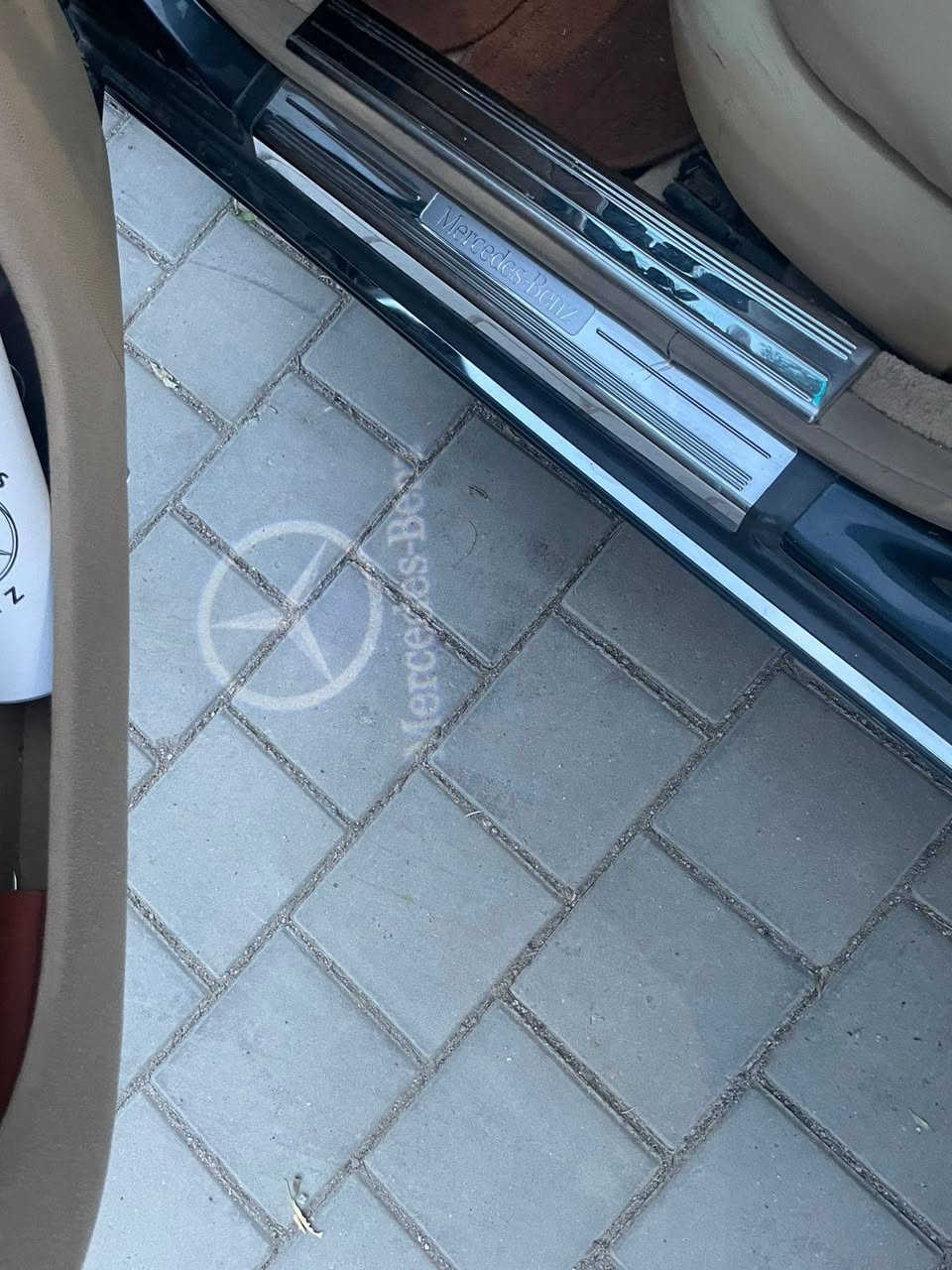 مارسيدس غواصة s500 AMG موديل 2004 سيارةنضيفةجدا مصبوغةعام بدون حادث فقط خلف باب السايق بيه طعجةخفيفة معروفةمواصفاته محرك كير تبريد ثلج جوبلسات 
رقم اربيل باسمي بيهةسنويةتضليل رسمي 
مكانهةبغداد ***********
