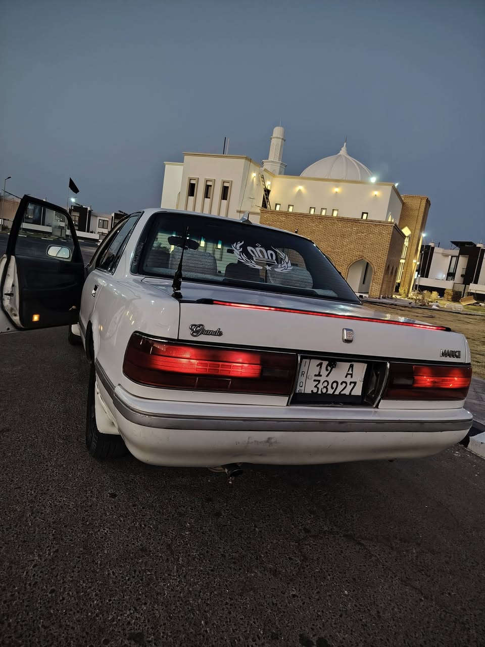 السلام عليكم ورحمة الله وبركاته
مارك كربلائية تكم 1994
رقم كربلاء انكليزي سنويه لل 29
هزه جديده
محرك 4 سلندر  كير  تبريد سياره جاهزه
ما بيها ضربه ولا صبغ
مكاني كربلاء
السعر 59
***********
