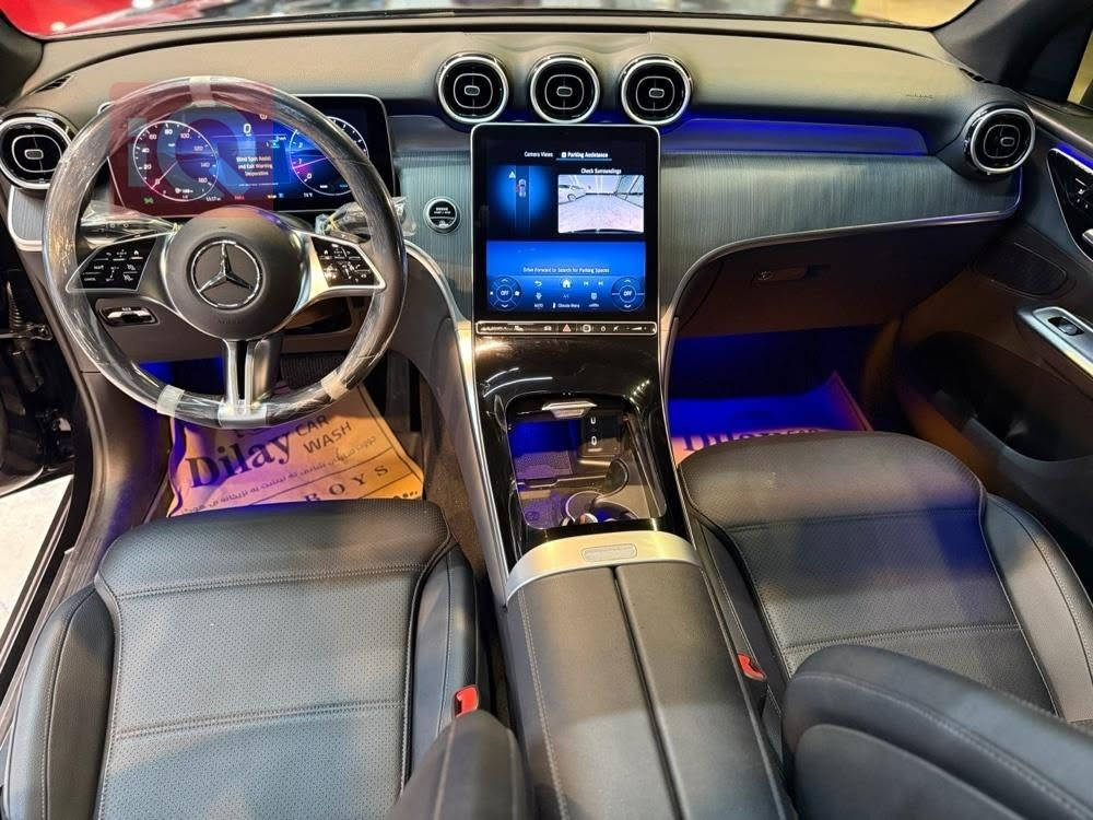 مرسيدس GLC 300 • ٢٠٢٥ • ١٠٬٠٠٠ ميل