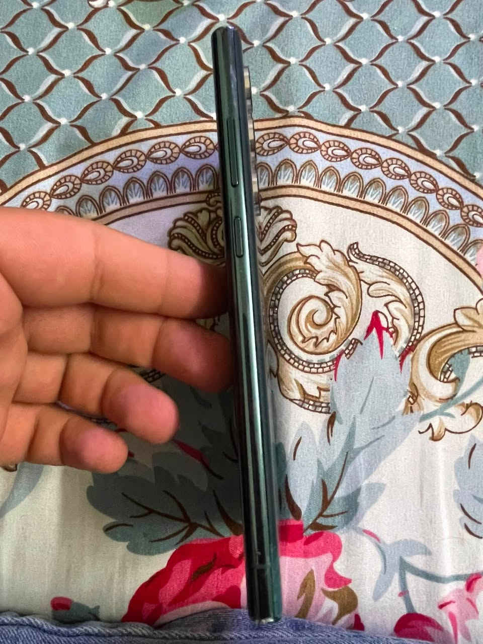 السلام عليكم 
22 ألترا 
الشاشه مكسوره وجانت تشتغل هسه لا 
ذاكرة 256
وبدون قلم 
السعر 350 
واتساب فقط *********** 
وشكرا🌷
