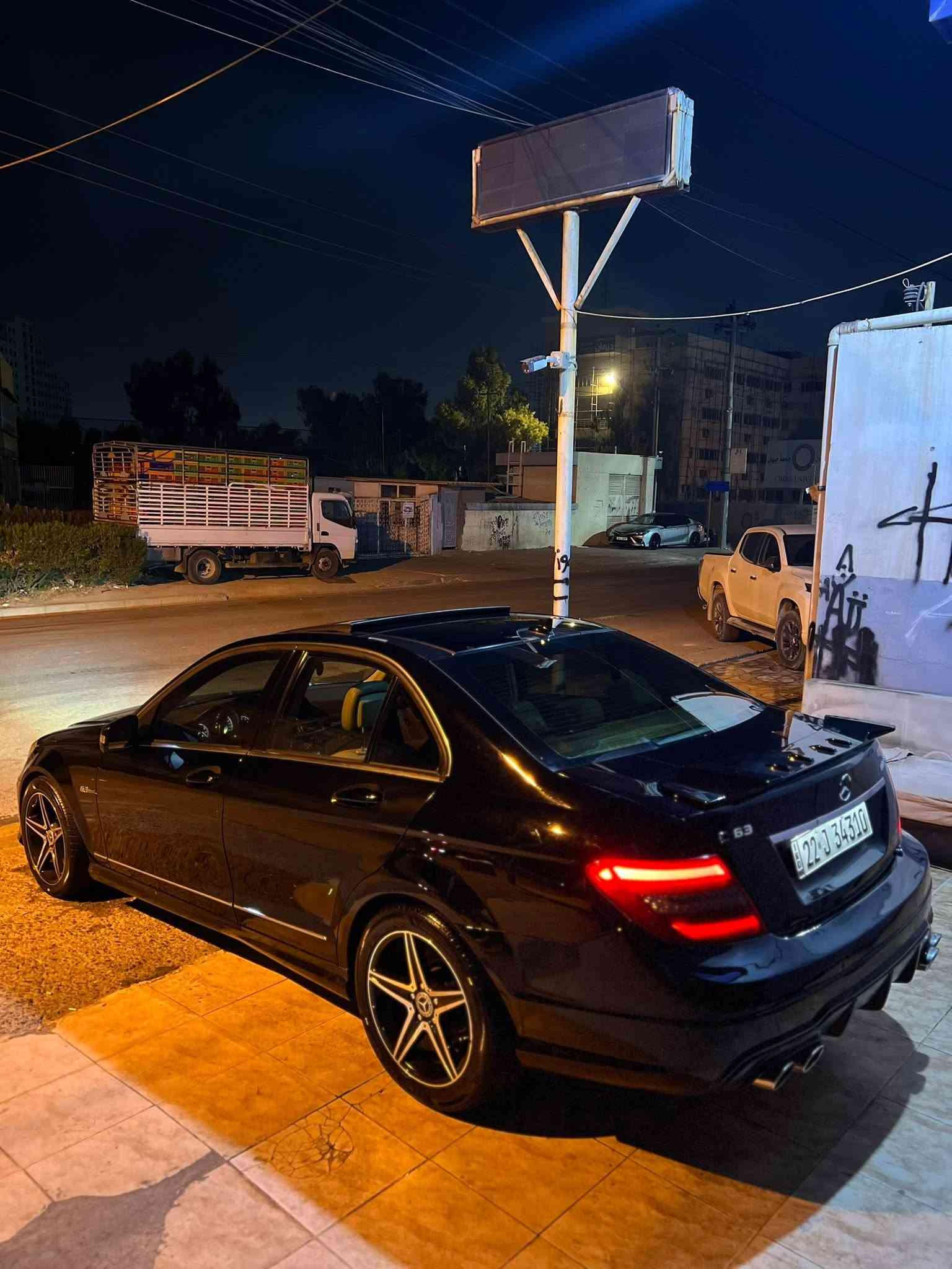 مارسدس C350 2012
مارسدس 6 سلندر للبيع مكينة الفوك المرغوبة 
350 بدون cgi 
كير ومكينة كفالة عامة السيارة مثل العسل
فول مواصفات للاخير amg بلاد
دعاميات ودوس 
سيارة فول الفول 
بانوراما 
لايتات زنون متحرك 
حساسات امامية خلفية 
كامرة خلفية
كشنات جلد وهيتر
شاشة اعطال وعينة e class 
شاشة جبيرة
ماوس وتحكمات كامله
سماعات هارمون كاردون
مري شفط
مري ضد الاضائة العالية
رقم وسنوية جديد لل ٢٨ 
تريد تحويل وكالة حاظر 
السيارة بيها ٣ قطع رش بدون ضربة 
فقط الجنطة بيها ضربة خفيفة
وبيها ٣ اماكن تعديل
بدون شواصي 
سيارة متواجدة باربيل
السعر عل خاص 
رقمي*********** بي واتس اب
