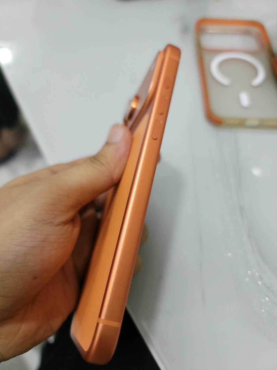 ايفون 17 برو ماكس شريحه الكترونيه بطاريه 98 مشحون 147مره نضافه 100% بدون ملحقات السعر 1500مكاني بغداد رقمي ***********9

