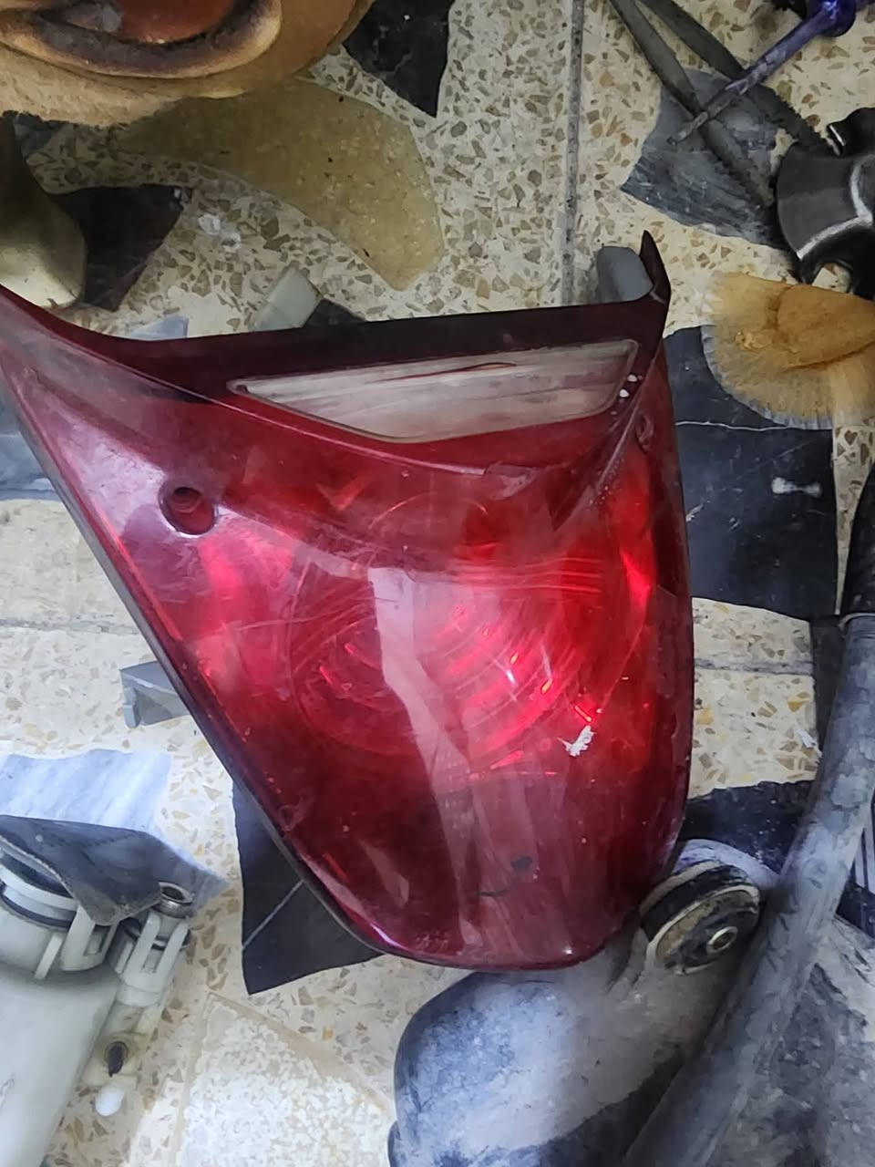 شاصي ثعلب جديد ب 15
دبلات جدد ب 10 

ستيرن كامل هوه والعنبار ب 10
 
كلجات امامي ع 10

اشاير خلفيه ومازده امامي ب 15

ركبه كامله ب 10 

تانكي ب 5. بك لايت ب 5 

واقيه مكينه ب 5. جوين ب 5 سلف ب 5  
مكاني حي اور سبع قصور. ***********
