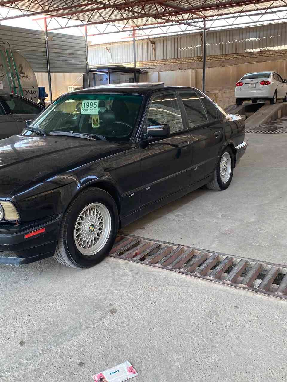 سلام عليكم بي ام 525اصل مسكر فانوس موديل 1993 بجم عريض كير مكينه شرط صدر خير من الله تايرات زوج امامي جديد والخلفي نص عمر فتحت سقف شغاله غرفه جلد سنتر لك رقم دولي شرط التحويل سياره عايزها صبغ وكماليات بسيطه سعرها 40 ورقه وبيها مجال للشراي مكاني سامراء ***********
