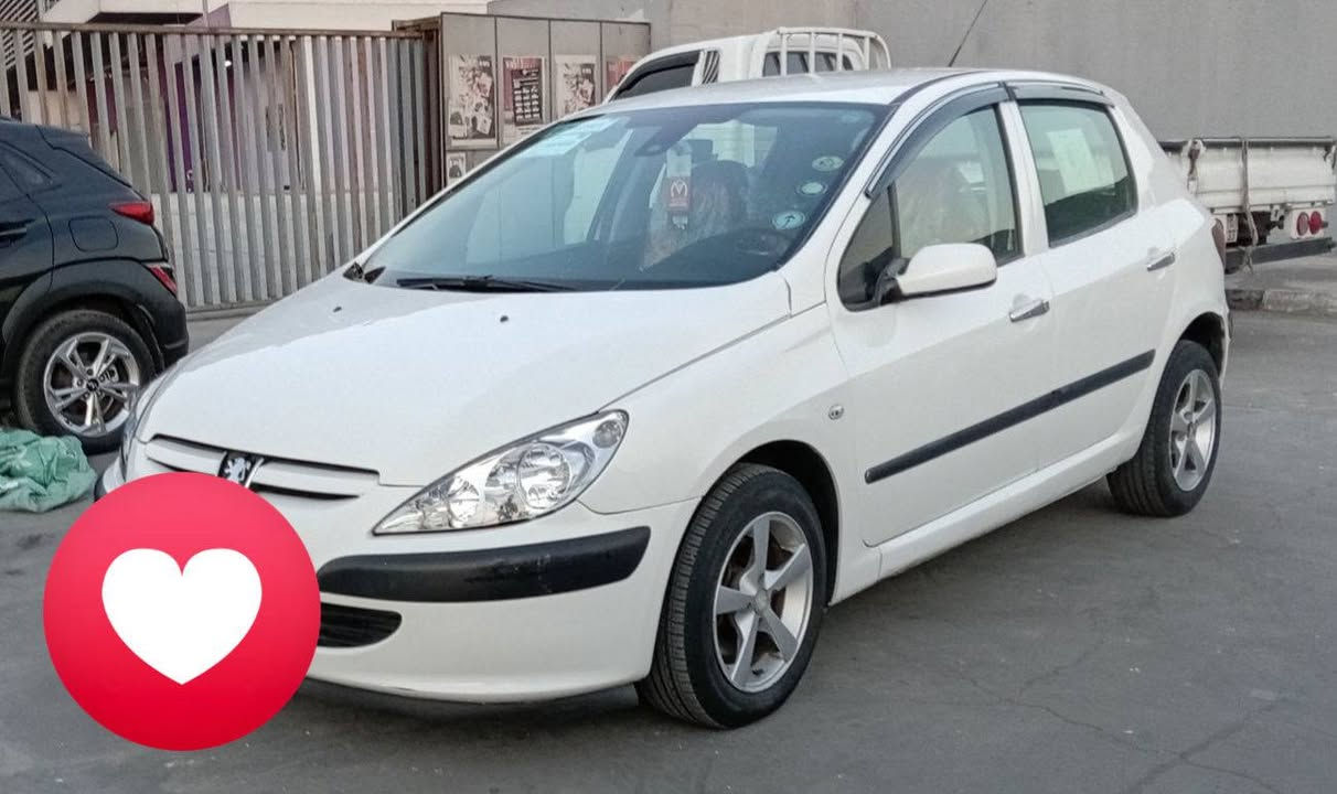 بيجو فرنسي موديل 2004 سياره جاهز ماشيه 160 كير محرك صدر تبريد مكفولات بيه صبغ حزام مكفوله من ضربه سعر 48 بيه مجال قليل حك لجيه رقم بغداد مشروع وطني  مكاني بغداد رقمي ***********
