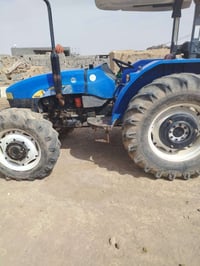 نيو هلند • ٨٠ • بدون كلك
