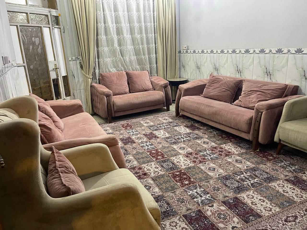 للبيع مكاني البلديات سعره 175
10مقاعد 
تكمه 
***********
