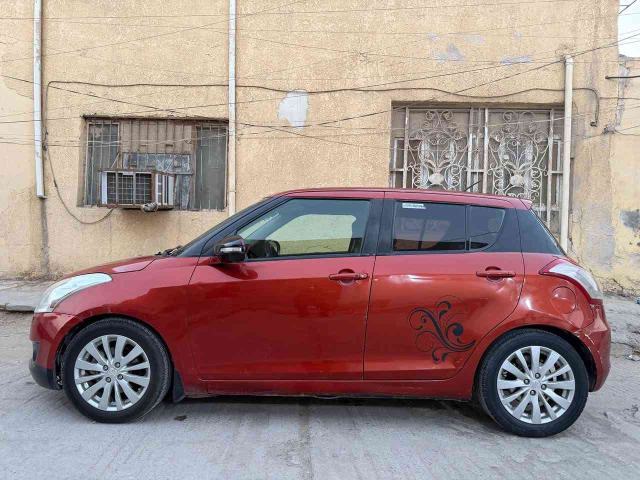 السلام عليكم

سوزوكي سويفت 2013 ياباني 🇯🇵

محرك 1500 VVT تنفس طبيعي
ماشية 58,000 كم 

(السيارة وضعها مثل ما موجود بالصور) 

- گير ومحرك كفاله 
- تبريد ممتاز
- تخم تواير جديد 
- 3 بصمات بابين وجنطة
- رقم بغداد انكليزي
- قطعتين صبغ 
- طخات بسيطه بسبب الاستخدام من بنيه سابقاً ويتعالجن بالتكحيل 

السيارة موجودة للمعاينة والفحص وبخدمتكم جميعاً
للتواصل مراسلة الحساب او الاتصال على الرقم ***********
