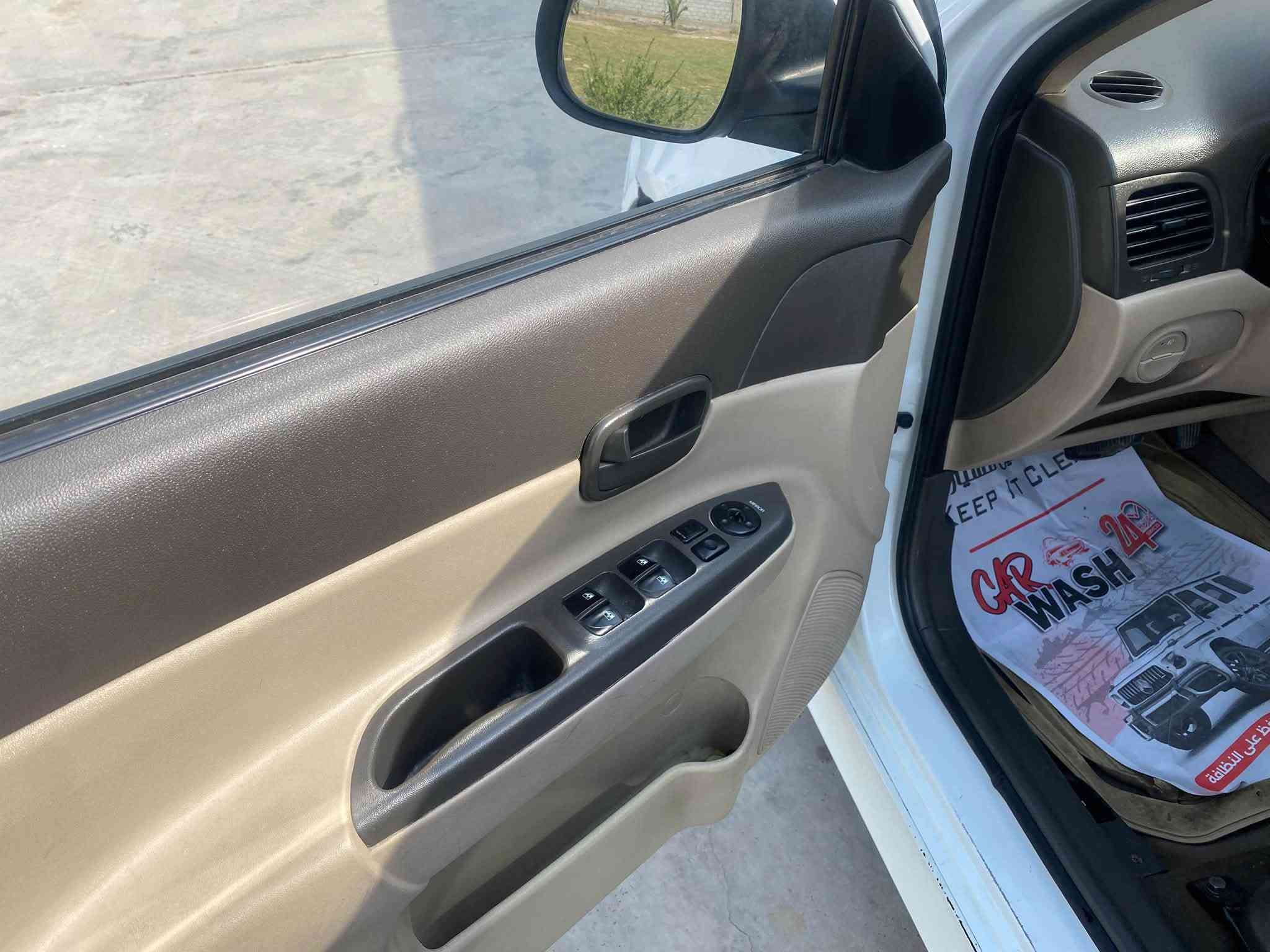 اكسنت • ٢٠١١ • فول مواصفات