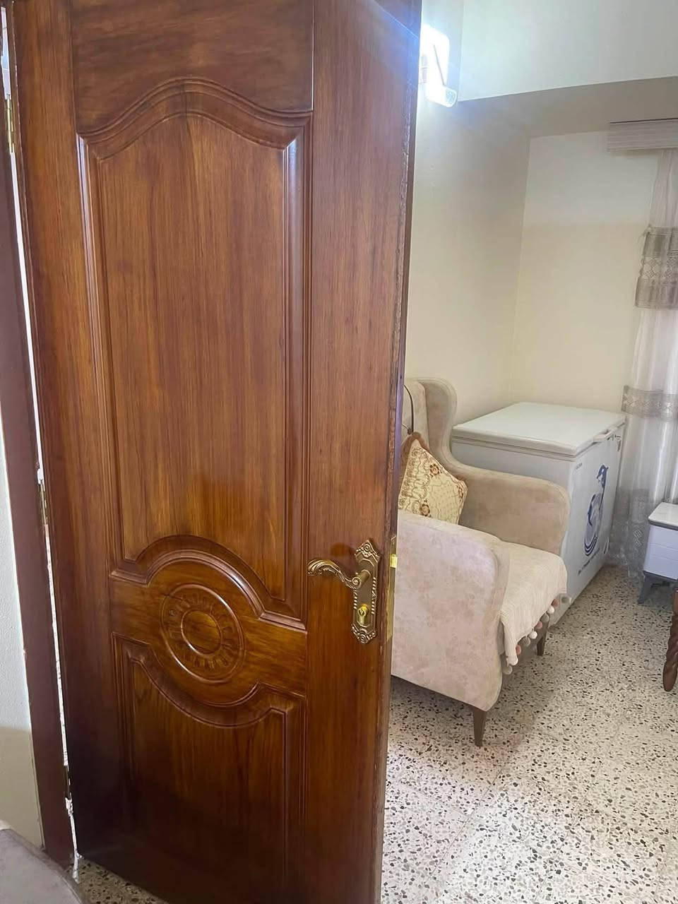 ‪_‬ 🏠 للبيع شقة في مجمع القادسية
📍 الموقع: قرب مدرسة الورقاء

🏢 الطابق: ثاني

🛏️ عدد الغرف: 3 غرف

🏡 شقة مناسبة للسكن والاستثمار

للمهتمين والاستفسار، يرجى التواصل على الخاص.

‭***********‬

‭***********‬
