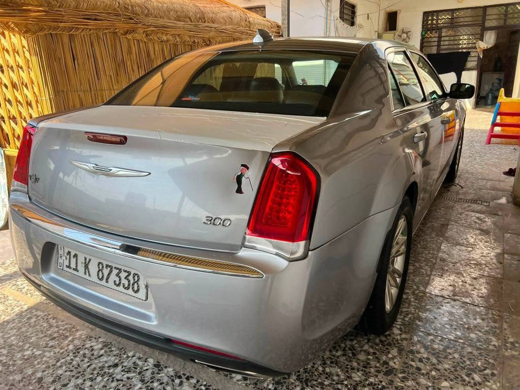 السلام عليكم ورحمة الله
كلايسلر c300 لمتد 
مديل 2016اصل رقم بغداد انكليزي تحويل مباشر 
 
محرك كير اكسل كفاله 
ماشية195 
موصفات لمتد فول 
دخول ذكي .
شاشه كار بلي مع الكامره الدواره 
خزن ميموري 
سماعات الباين صوت مرعب

حساسات اماميه #
حساسات خلفيه #

كشنات جلد اسود مع التبريد 
تبريد معروف امامي خلفي شرط 
***********
ويل مكسيكي بلادي
التحكمات مع الاقط 
بانورما فتحتين ٢
سقف لون بيجي دواخل لونين 

سيارة جديده وعشركة حته التبريد بلادي سياره ما مشتغله خط ستخدام شخصي ماشية 195كيلو متر صدر نفض كارتون منضومه زنون جاهزة السياره مكاني بغداد بيها صبغ جملغ خلفي من امريكه وقبق الجنطه وكلير مال جراد  بتكم بدون دكة جاكوج شرط الفحص من امريكه وهنا بل عراق فقط جملغ امامي يعني اربع رشات بجم كبس شواصي صفاح لغود عشركة السعر قفل 173 بغداد, العراق
