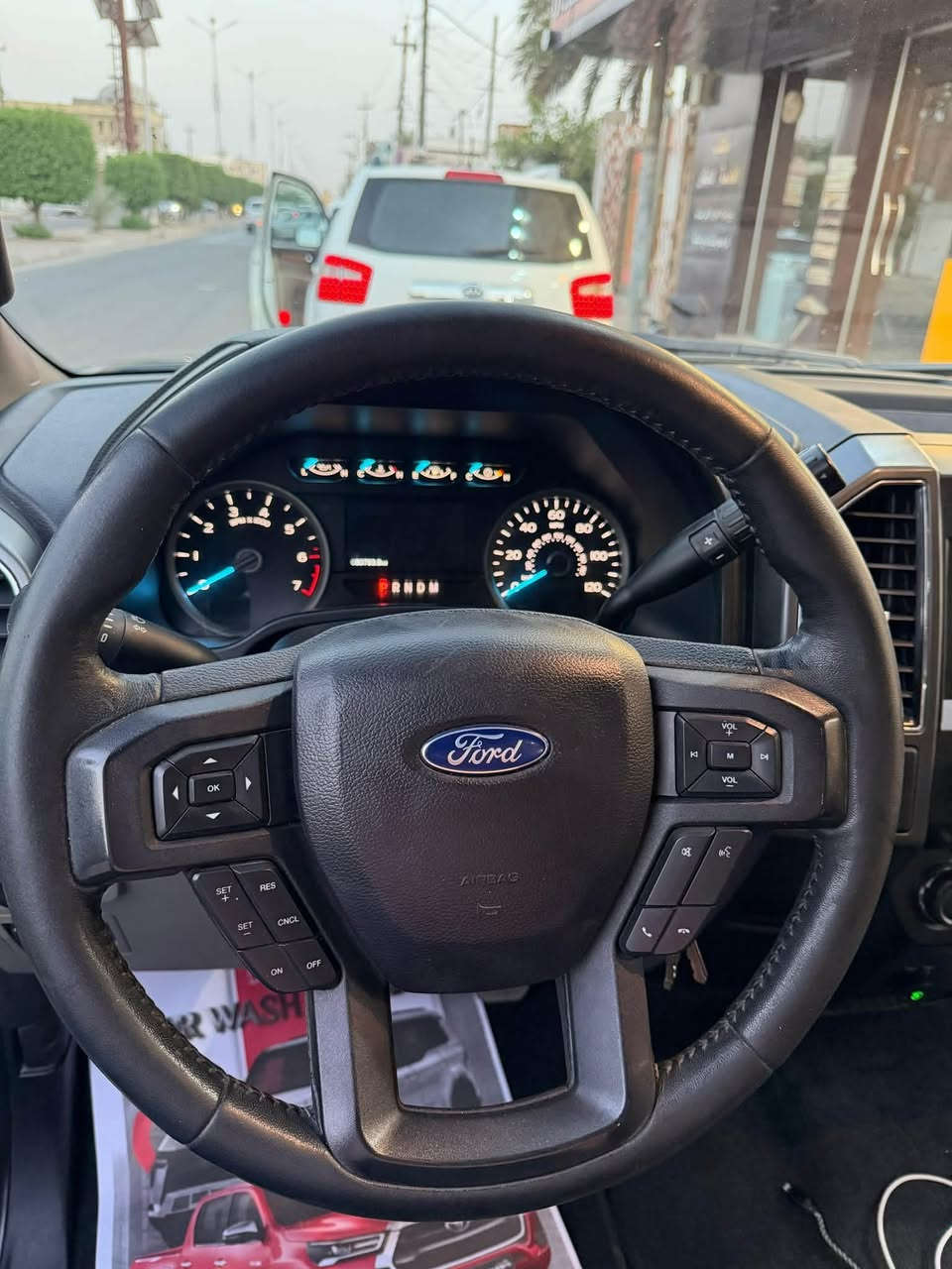للبيع فقط فورد F150
موديل 2020  
رقم بغداد باسمي 
محرك 2700 تون تيربو 
كير 10 نمر
باب طويل وبدي قصير 
شاشة كبيرة تدعم كار بلي والاندرويد 
ماشية 79 ميل
محرك كير كفالة 
الضرر جزء قليل من الجاملغ الخلفي والباب عكس السائق 
السعر 200 ورقة وبيها مجال
للتواصل ***********
