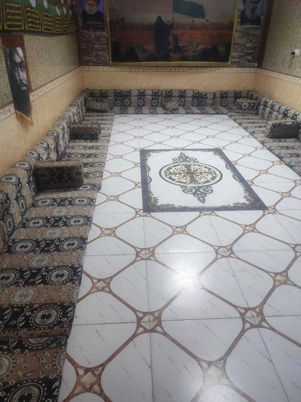 ديوان • تخم ونص • كوفه
