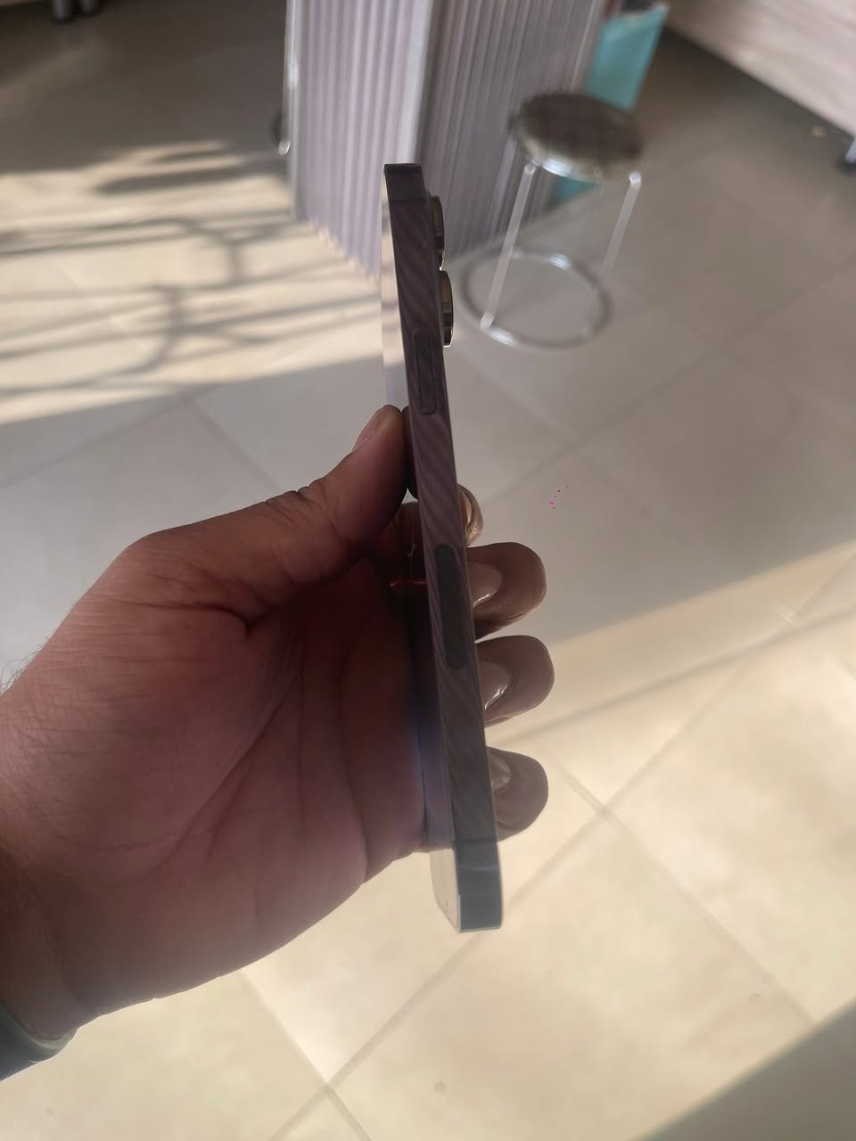 14 برو ماكس نظافه 100‎%‎ بطاريه 84 مستبدل شاشه اصليه من ابل السعر 865 الف  ***********
