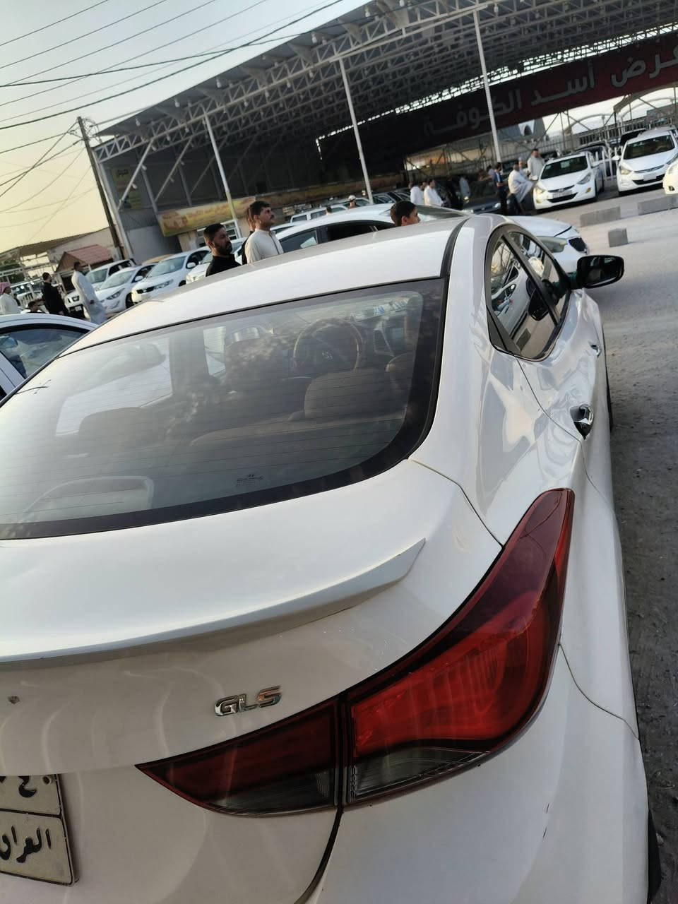 بسم الله الرحمن الرحيم
للبيع 
‏Hyundai Elantra هونداي النترا 
المودي2014 خليجي GLS

مكينه 18 دوش شرط لا نفخ ولا صرف والكير كذالك
الموصفات 
1 تبريد + تدفئه شغال 
2 تحكمات ستريرن جهتين 
3 فتحة &تشغيل بصمة
4 شاشه اندروايد
5 كاميره خالفيه 
6 قفل مركزي 
وباقي الموصفات المعروفه
 : السعر( 106 ) وبيها مجال بسيط 
مكان السيارة الشامية
رقمي ***********
سونار موجود
