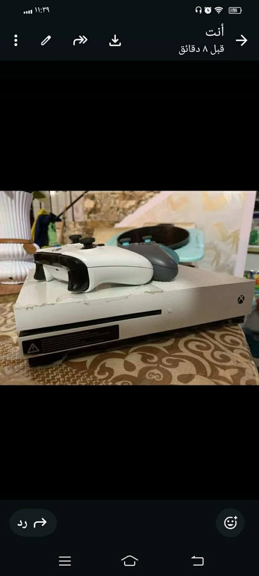السلام عليكم Xbox one s للبيع ذاكرة 512 كيكا بي العاب مملوكة من ضمنها Gat v وهيتمان 3 وفيفا وبعد العاب مع دبل جوستك اصلي + بطاريات عدد 3 السعر 185 الف ا✅لعنوان بغداد جسر ديالى الجديد منطقة الكرغولية ❗❗هاتف ***********📳 لا يوجد توصيل
