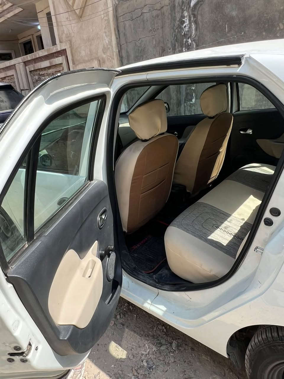 � رينو سنبل 2020

💎 السيارة نظيفة وحالتها ممتازة

⚙️ محرك 1600

🔄 كير أوتوماتيك

📍 ممشى 170 كم

❄️ تبريد ثلاجة 🥶

✨ سيارة مرتبة ونصبتها حلوة

🛞تخم تاير جديد

وداخل السياره مرتبه وحلوه 

سونار السياره مرفق مع الصور

السياره باسمي 

💰 السعر 70 ورقة فقط
📞 ***********

🔴 الفحص مفتوح بأي مكان يتفق عليه الطرفين
