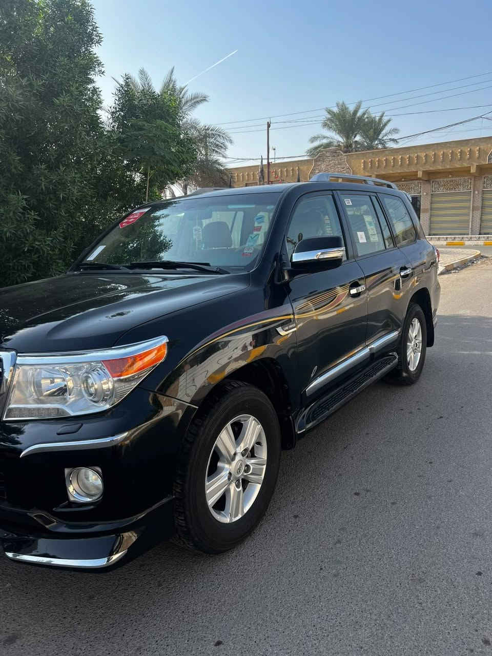 لاندكروز • موديل ٢٠١٣ • ماشي ١٣٠٠٠٠