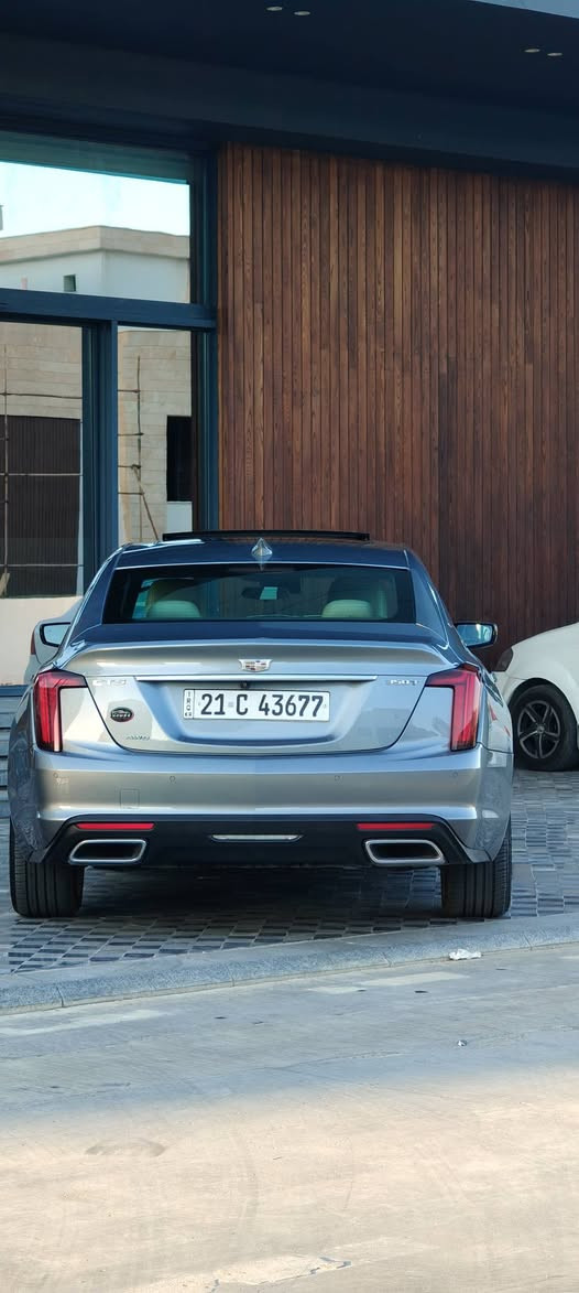 السلام عليكم كاديلاك CT5 2022 بسعر جدا مناسب 
مواصفات السياره laxarury فول مواصفات السياره بجمها كبس قطعتين صبغ قطعتين مبدل بلادي بدون دواخل بدون ايرباك صور الحادث موجود بلمنشور 
السعر 195وبيها مجال مكان السياره السليمانية 
***********
