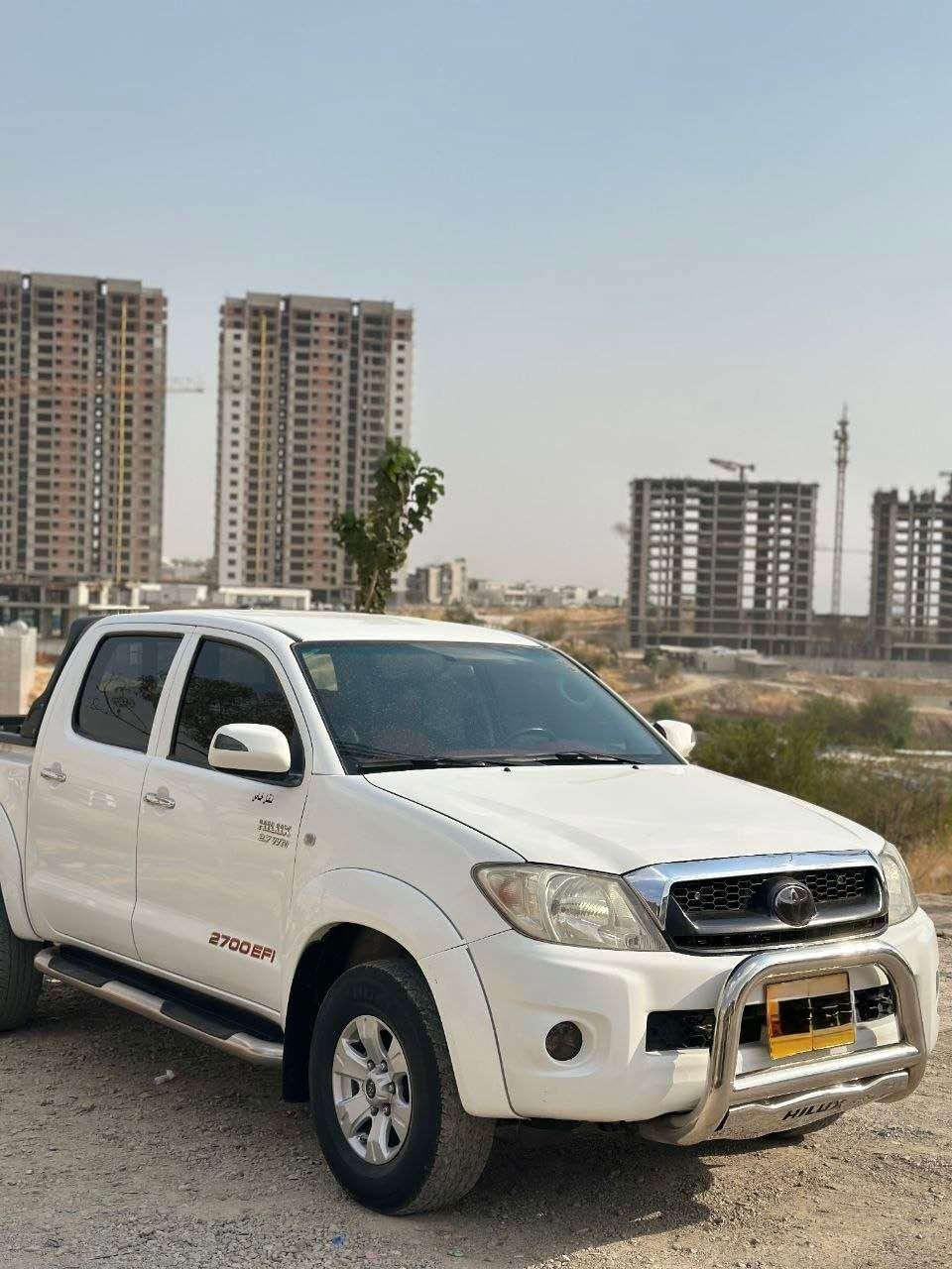 مه رزييه ٢٠١٠ سعودي ناو سور 
سه ياره كه يه ك ده سته 
glx گير عاديه 

بي بوياخه
گيرو مه كينه و ته قه و ره قه به شه رت 
سه نه وي به سه ر نه چووه 
نموونه ي جوانييه 

نرخي ١٧٢$ كه مه يك معامه له 
موشته ري نيت تيل مه كه له گه ل ريزم 
*********** السليمانية, العراق
