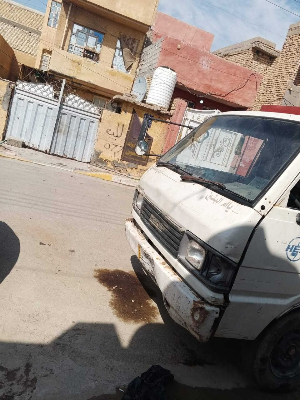 لا توجد تفاصيل

نص مكتوب في الصور:
- سلام عليكم سيارة البيع العنوان بغداد الحسينية راشدية رقم ***********