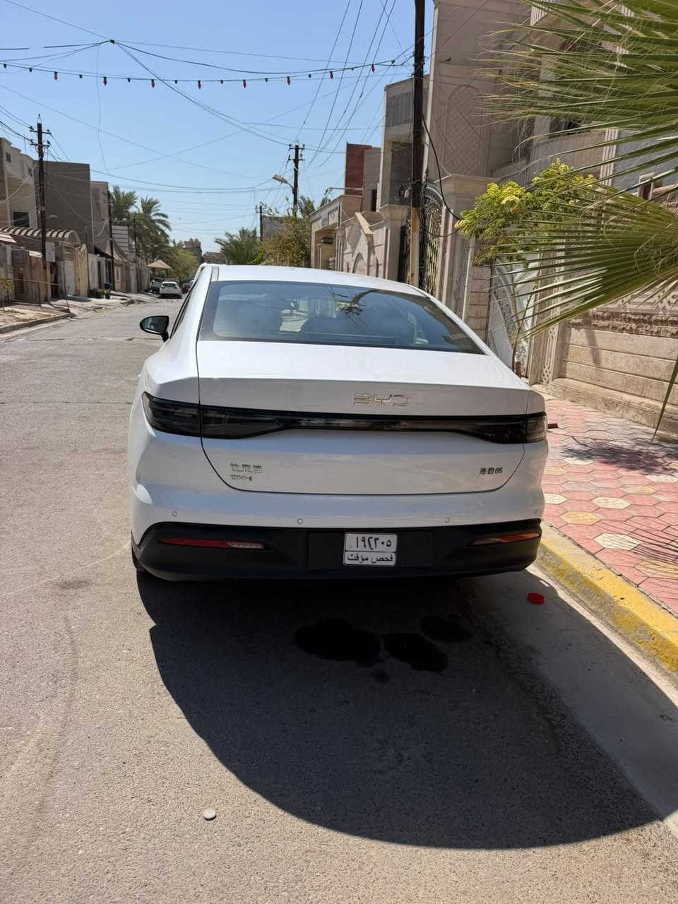 BYD CL5
ماشية ٢٠٠٠ قابل للزيادة
مواصفات فل بدون فتحه 
مكان بغداد
رقم فقط واتساب 
***********
