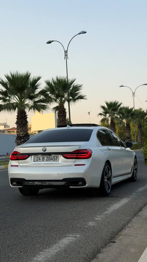 Bmw  740Li  2019 
فوول مواصغات  ناو سور 
هةيكةل كامل 760i 
١٥٠ هةزار رويشتية 
جامرةشي مروري هةية
گير و مةكينة و كارةبايات بةشةرت 
نيو چاملغي پشتي بوياغة 
بي داخلي بي ارباك 
٣ جي PDR ي هةية 
تةحويل بةشةرت  
سعر 250  وةرةقة و مةجال 
***********  كورك و واتساب أربيل, العراق
