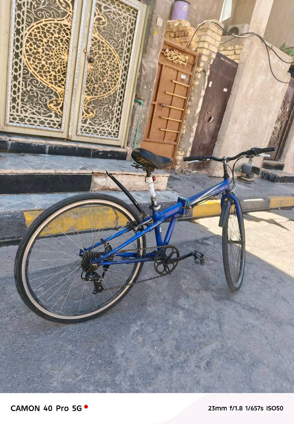 سلام عـلـيـكـم 
بايسكل. c700كامل مكمل من كل نواحي
بريكات أمامي خلفي سبع نمر البايسكل تجي وتشوف نضافته بعينك يله تاخذه رأيده ب70 وبي مجال والمو شراي لا يتعبني 💗