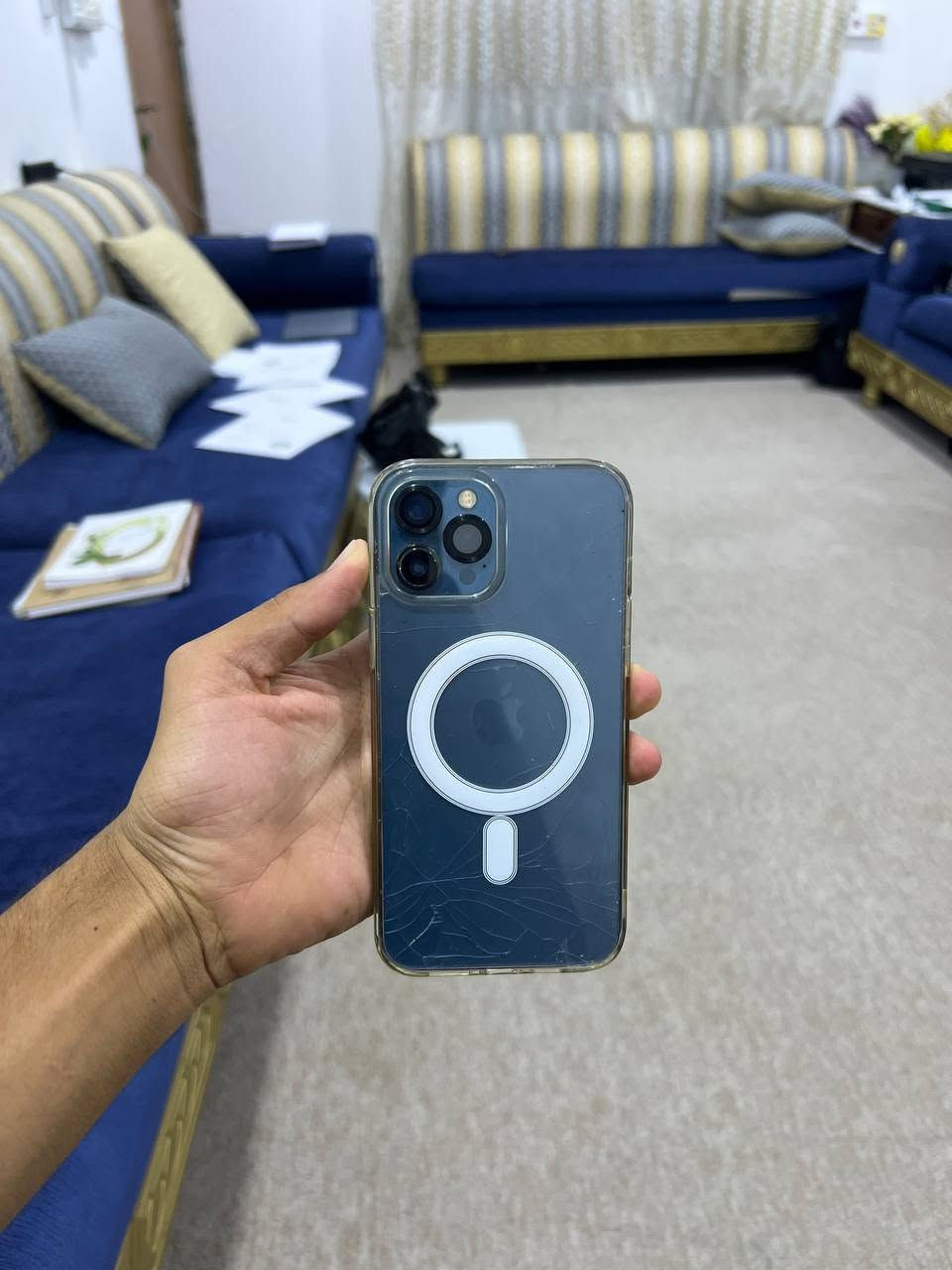 ايفون 12 برو ماكس • ضهر مكسور • بصرة كرمه