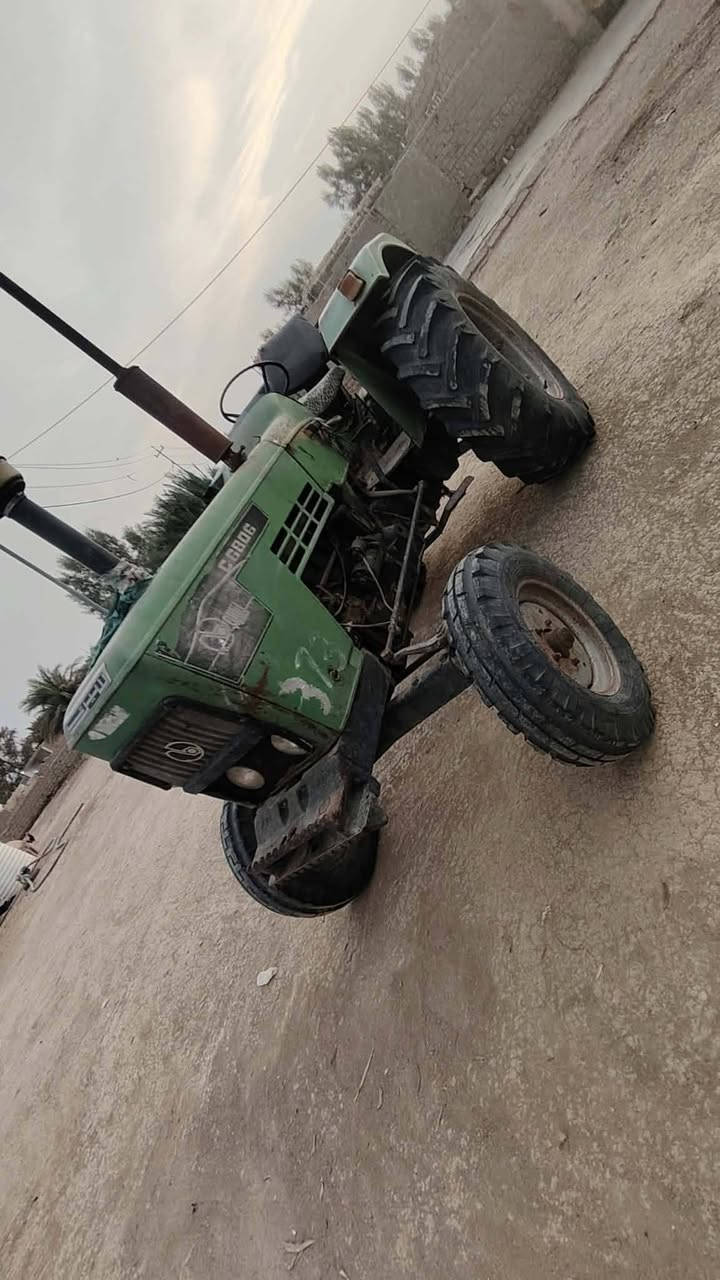 سلام عليك
البيع مكينه سيرت موديل 2002 كتاب شركه مكفول كفاله عامه شرط على وضع شركه جاهزه محرك وكير وكسل وهودرليك ممافترحات شركه كهربايات  شغاله نكره سلف تخم تايرات جديد مكينه مال جناي
الاستفسار على رقم تالي *********** خاص مغلق
ملاحضه الواقع حلا من الصوره
مكينه جديده
