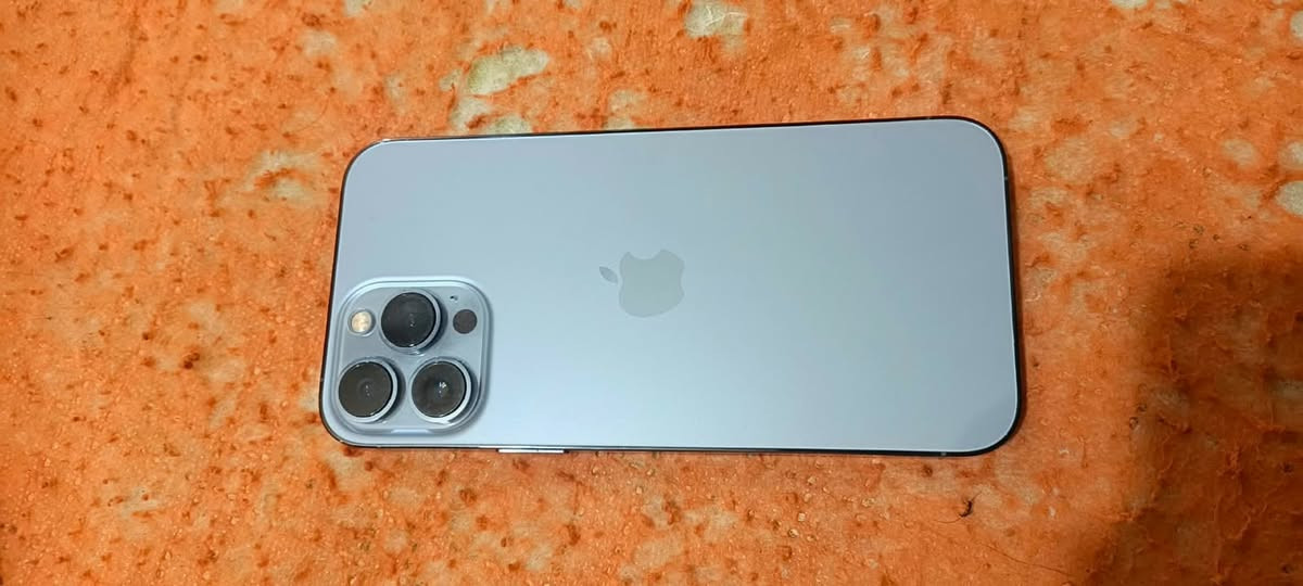 آيفون 13 برو ماكس للبيع بحالة ممتازة جداً!
iPhone 13 Pro Max :الموديل
الحالة: نظيف جداً وخالٍ من الخدوش (أخت الجديد)
البطارية: 90% (صحة ممتازة تدوم طويلاً)
الضمان: الجهاز غير مفتوح نهائياً ولم يسبق له أي صيانة أو تصليح (شاشته وقطعه الأصلية بالكامل).
الذاكره 256
السعر: (800 الف بي مجال)
المكان: بغداد العبيدي
للتواصل والاستفسار الاتصال على الرقم: ***********
