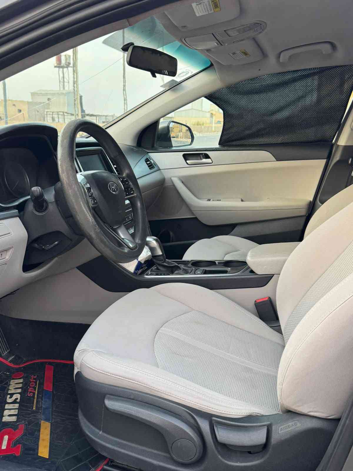 سلام عليكم للبيع سوناته  موديل 2018 حره تحويل سياره جاهزه ونضيفه سياره كارتون بيها بنيد صبغ وقبق سندوق صبغ وبجملق المامي نص بي صبغ فقظ وبدون تبديل سعر 108 وبيها مجال مكان سياره ناصريه للاستفسار ***********
