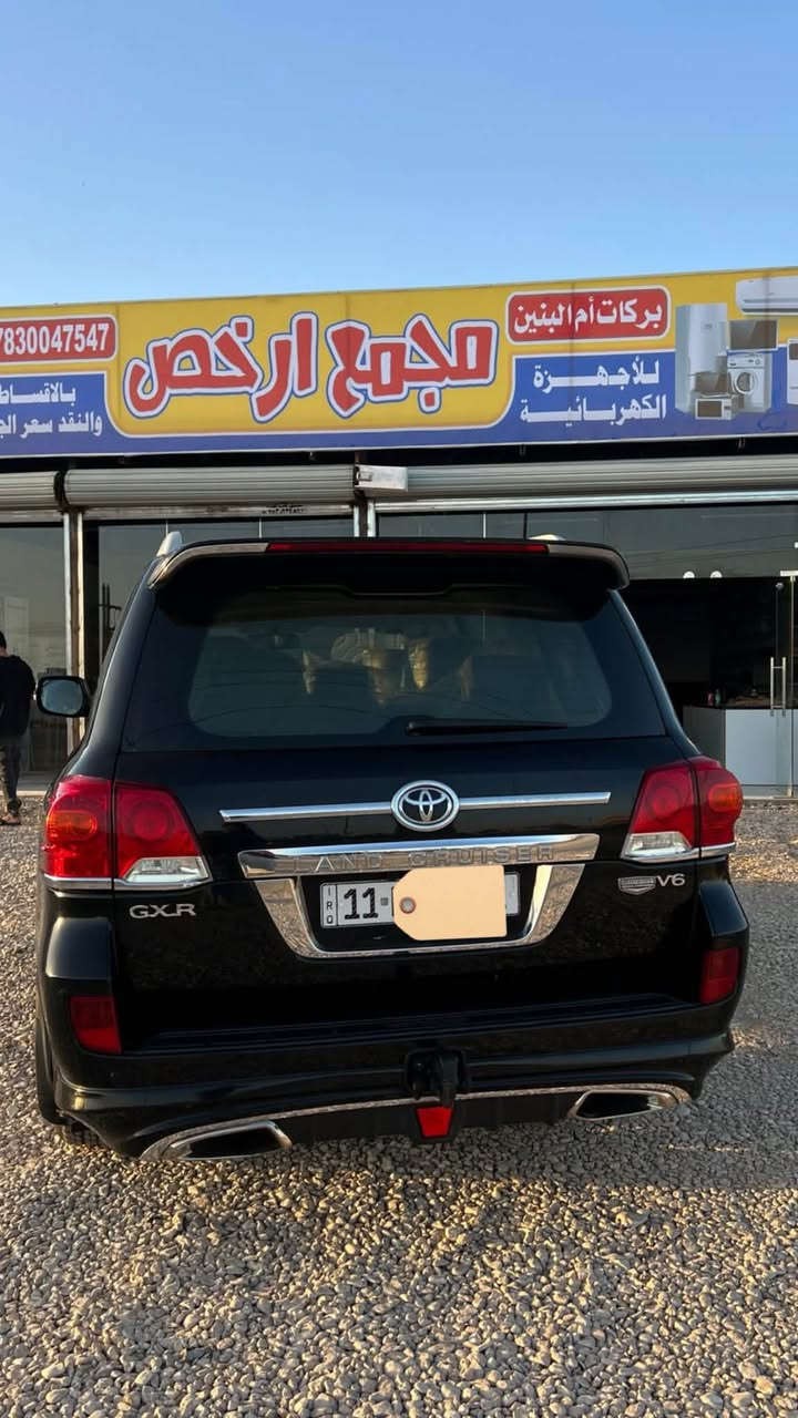 لاندگروز موديل 15 فطيم 

أصل ماشية 112 ألف 

محرك وگير وتخم تاير جديد 

سيارة كفالة عامة شخط بسيط بأسمي رقم بغداد انكليزي 

السعر 380 وبيها مجال 
الشراي يتصل 
***********
