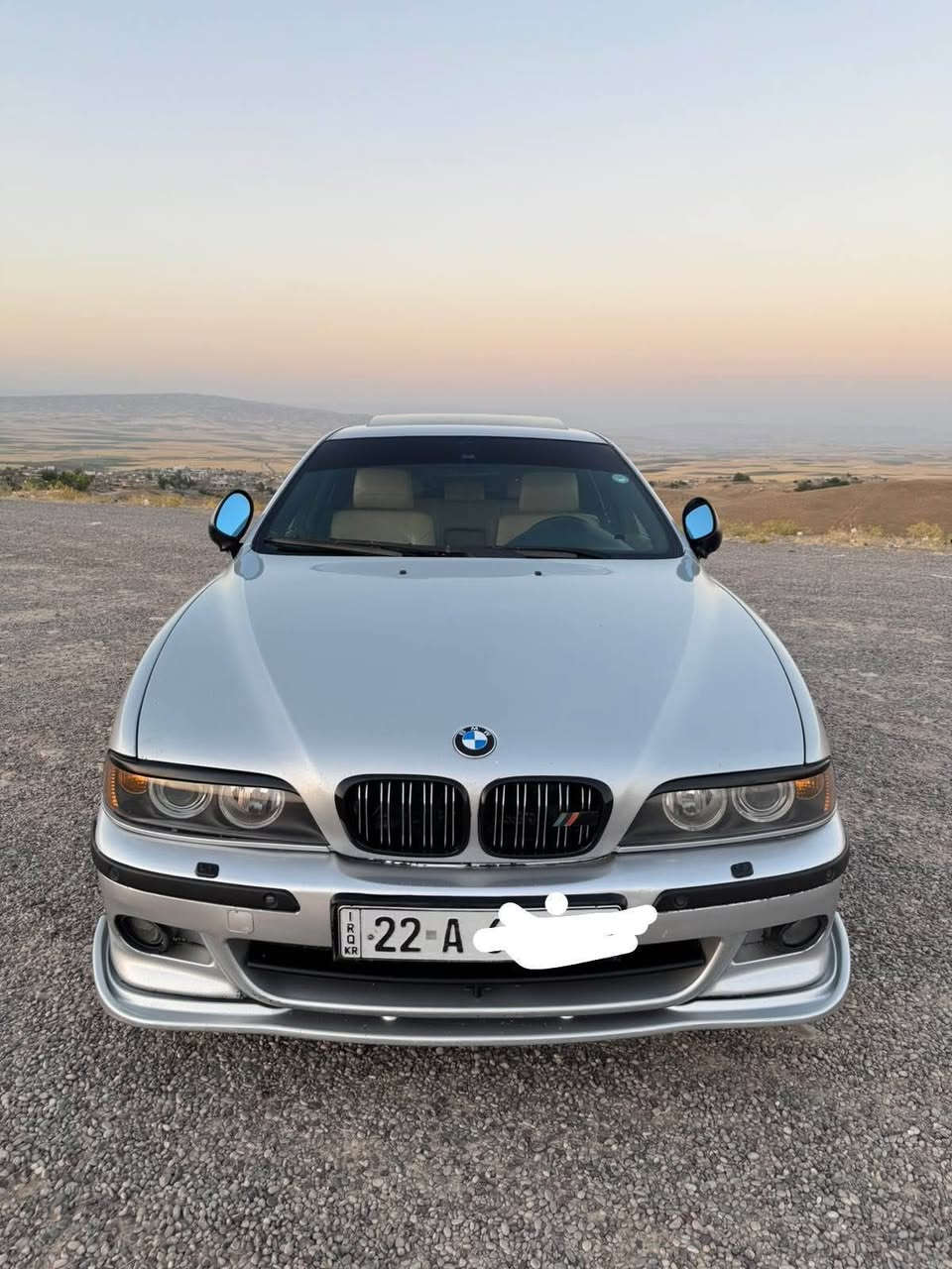 BMW 2001 
حجم 530i ما مفتوح
فوول فوول مواصفات واحد علی واحد 
کامل M 
فتحة سلاید 
شاشة بلادي کاربلي
کامیرا 
حساس خلفي و امامي 
شاشة بلوتوث 
سي دي بوکس 
تلفون بلادي
کشنات كهرباء  
کشن تدفئة 
کشن خزن میموري 
لایتات و بک لایتات بلادیات 
ویل 2 سایر 
تایرات جدید اصلي 
مرایات M
هواي مواصفات …….
سیارة باسمي رقم وسنویة و هزة جدید 
صدر و حدادیة جدید 
سیارة دخول جدید مرقم رقم اربیل دولي 
کهرباء و صدر و تحویل کلە بشرط دینار مابي مصرف 
رجااااااءءءااااا الي ما یشتري لا یکتب تعلیق ولايراسل
*********** اتصال ، واتس آب اكر, نينوى
