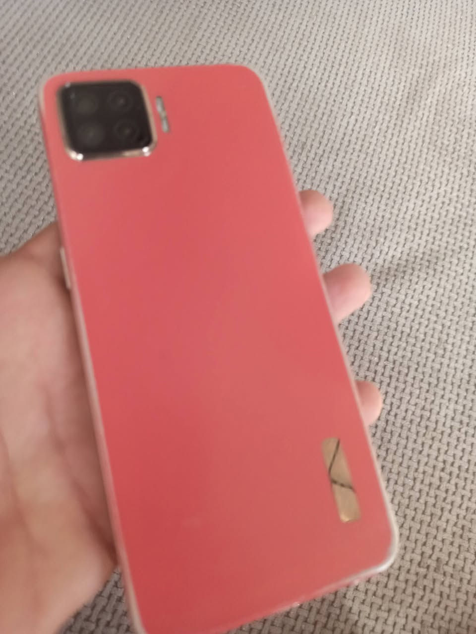 OPPO A73 للبيع
تلفون نضيف كلشي مابيه ذاكره ١٢٨ رام ٦ تلفون مال بيت
السعر / ١٢٠ وبيه مجال 💜
تواصل خااص او واتساب ***********
