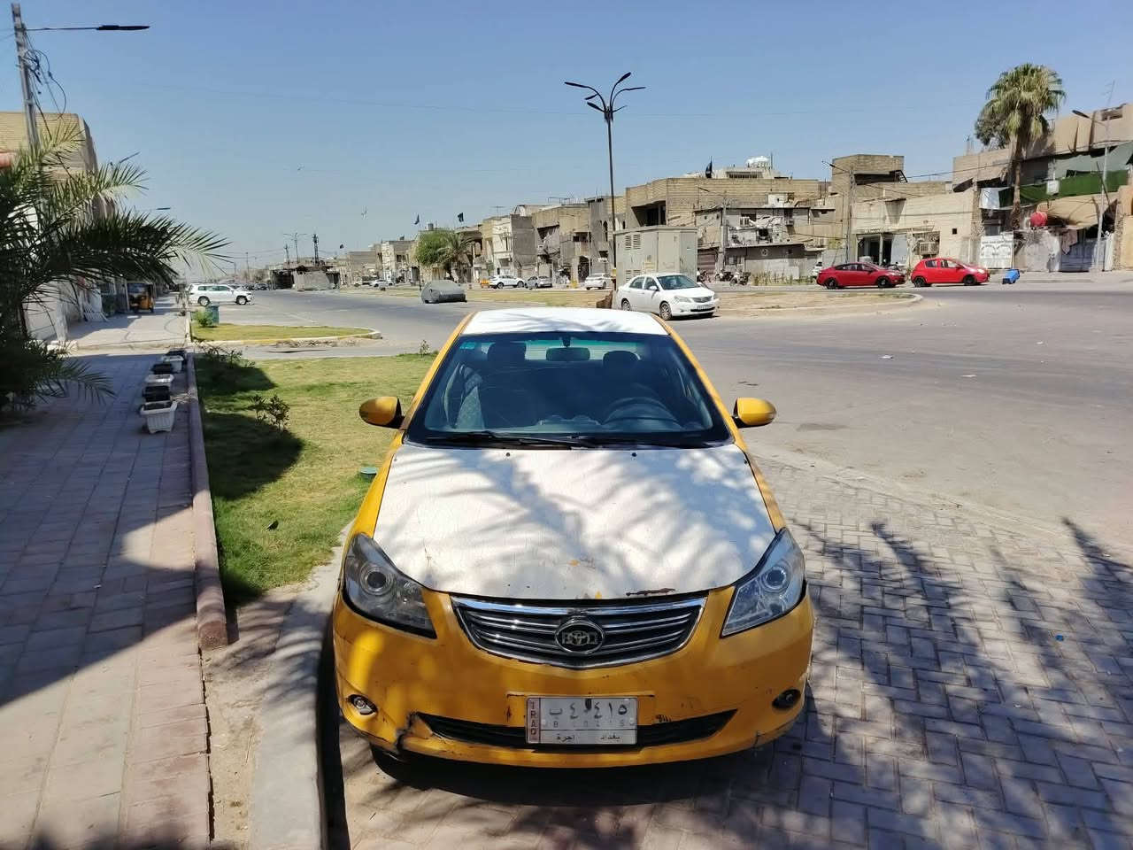بيوادي جي ثري ابلاديه ماعدا صبغ بابتين جهة اليسرى محرك وكير جديد كورلا  السعر. 35بيه مجال قليل علي الهيئه والغرامات. ه***********بغداد
