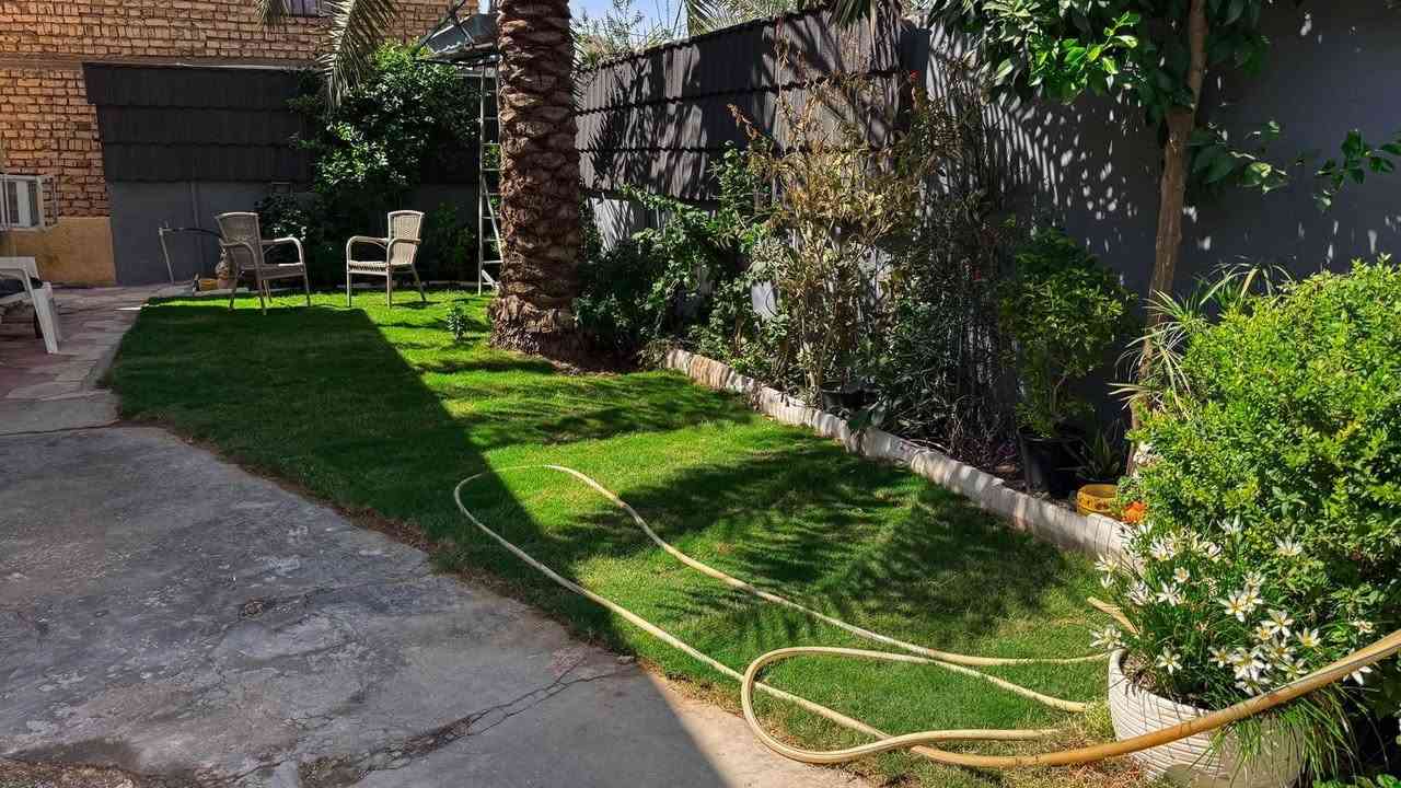 السلام عليكم ورحمة الله وبركاتة 👋👋
_____عقار مميز للبيع _____
دار للبيع 🏡🏡المساحه 260متر 
مطل علئ الشارع الرئيسي 🛣الرابط بين جزيره بغداد السايحه وناحيه الراشديه 

آلَبًنِآء 🏡👷‍♂️👷‍♀️🏚
1. طابق واحد 
.2. يحتوي علئ 3غرف نوم 💤🛌
3. مطبخ +صحيات 
4. صاله لاستقبال الضيوف 
صنف العقار  طابوا ملك صرف شخصي✨
العنوان بغداد الراشديه منطقه كاظم العلي
🌐🌐  
للتواصل لمعرفه السعر الإتصال علئ الرقم 
*********** واتساب او اتصال 

#هاشتاك #فيسبوك
