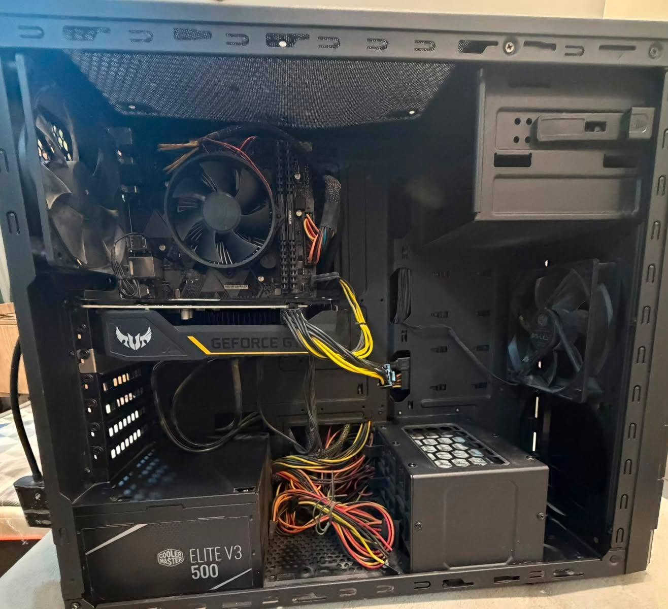 السلام عليكم
بيسي مستعمل للبيع المواصفات بالصور

وياه شاشة حجم 24 بوصة 60 hz

السعر 600 وبي مجال

الرقم: *********** واتساب

مكاني بغداد العامرية
