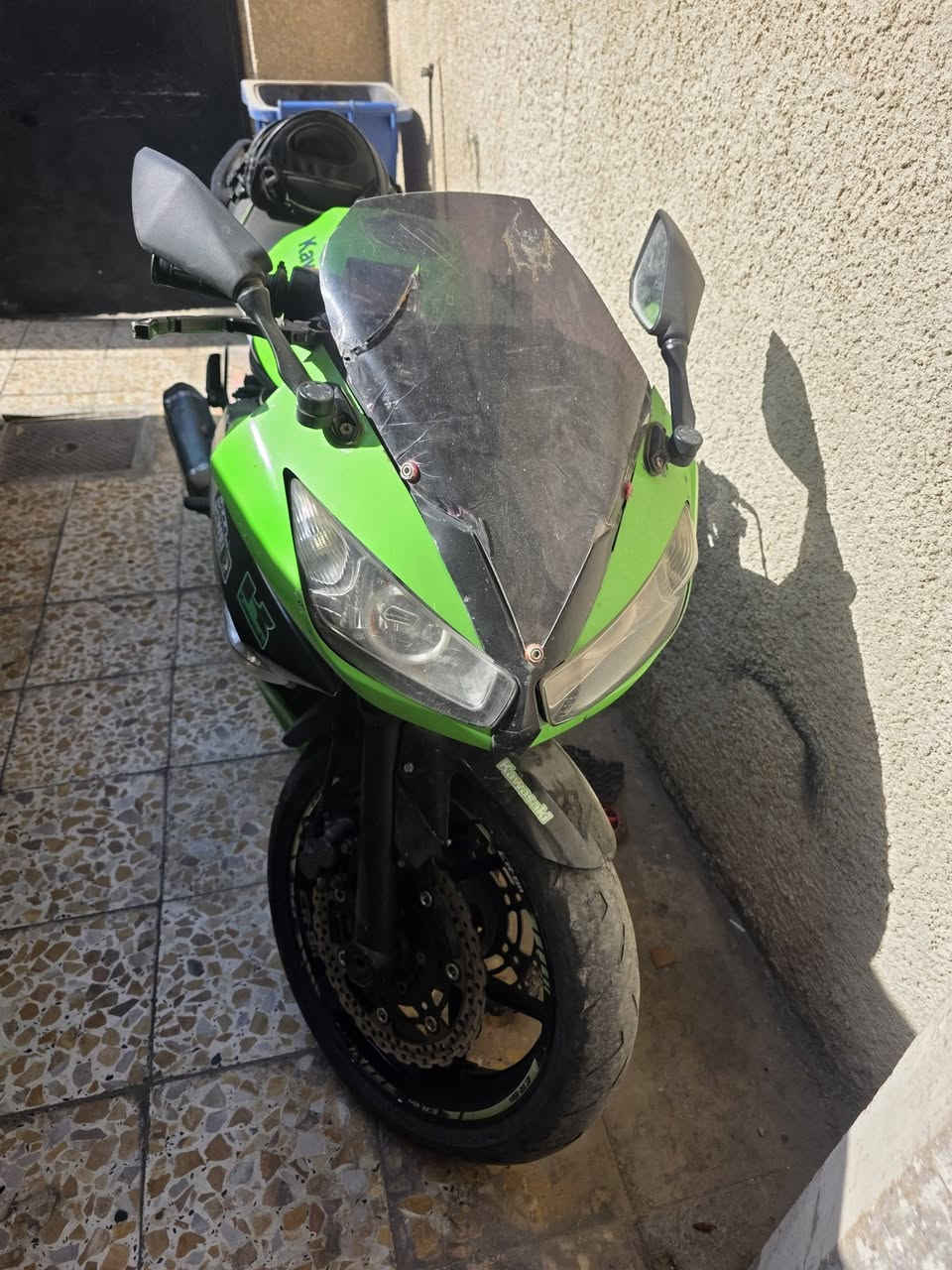 كاوسكي للبيع ٢٠١٢ دراجه ٦٠٠ محرك ٢بستم يعني انسه حماوه وصرف للبيع مرقم بيهه سنويه المكان بغداد السعر ٣٥ وبيهه مجال ***********
