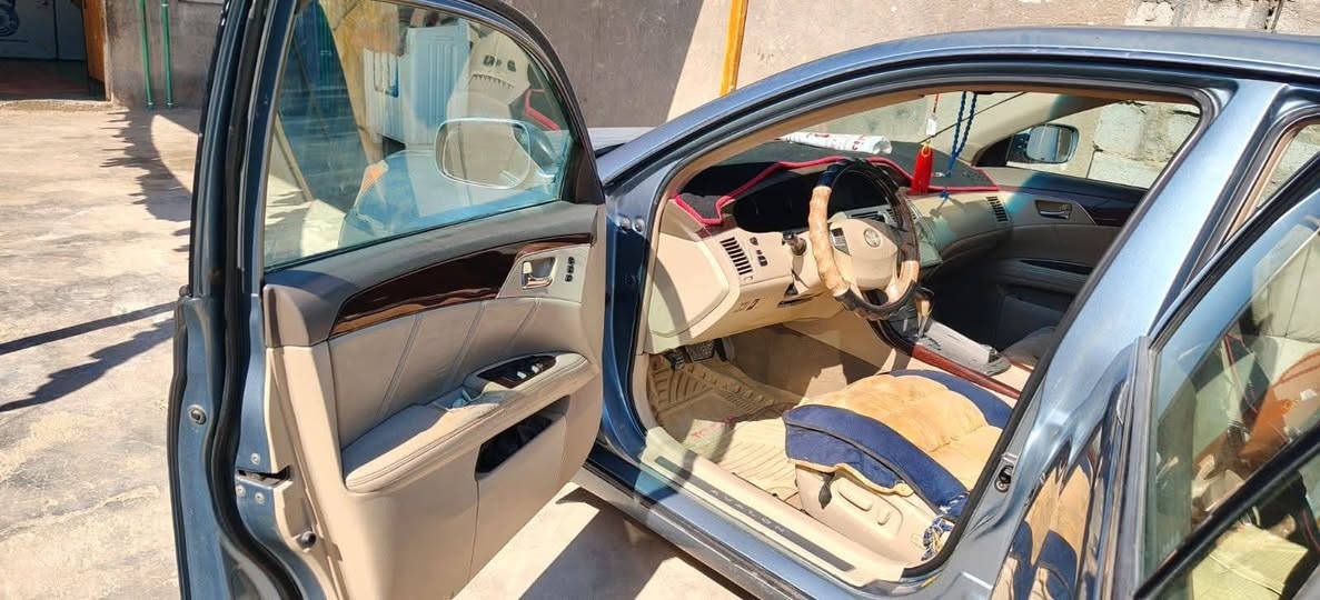 السلام عليكم،،، أڤلون 2010 خليجي فول مواصفات واحد على واحد
مكينه وگير وحداديه خير من الله 
تخم تاير جديد 
كهربائيّات كلها شغاله 
تبريد منظومه جديده متعهد بي يرادله كمبريسر فقط
رقم بغداد الجديد بأسمي 
مكفوله من ضربه
وبيها صبغ اربع قطع بخ مال جراد
بيع او مراوس بأقل منها 
العنوان،، بابل،، جبله 
السعر 110$ وبيها مجال شي قليل 
رقم الهاتف ***********///***********@

