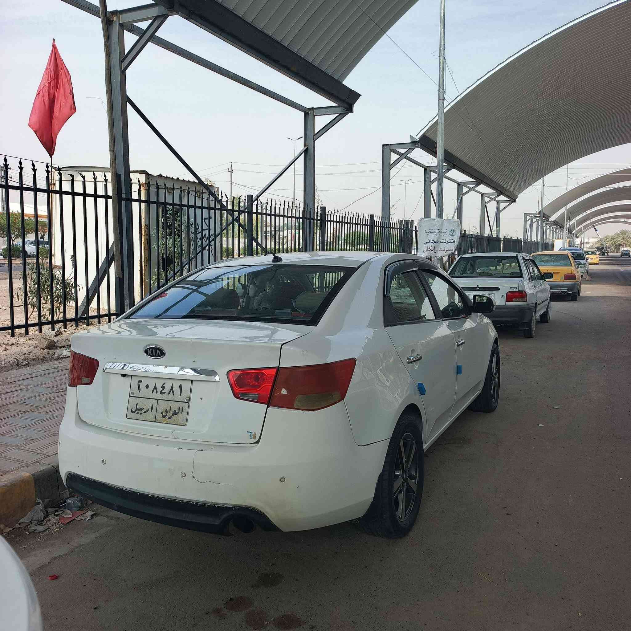 سيراتو 2011
فول مواصفات بيهه حزام صبغ بدون تكم وجاملغات خلفيه يعني بدون حادث تبديل قطع غيار 
مواصفات تحكمات استيرن شاير بلمري فتحه داخل اسود گير ست نمر مكينه 1600
سيارة جاهزة ماناقصهه شي سياره جني مومال بيع شرة فقط مخليهه للدوام مامتعوبه شرط اليشتري يداور لأن راعيهه يريد مداور 
السعر 87وبيهه مجال مكان السياره كربلاء رقم الهاتف ***********
