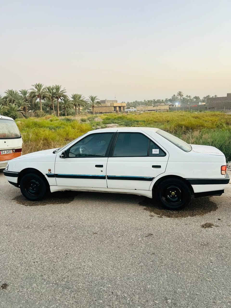 السلام عليكم ورحمة الله وبركاته
بيجو 405  2018
تخم تاير
مدوشمة
مكينه كير صدرحداديه مكفولات
تبريد ثلج 
السعر 50
حله
السيارة جديده 
للتواصل  ***********
