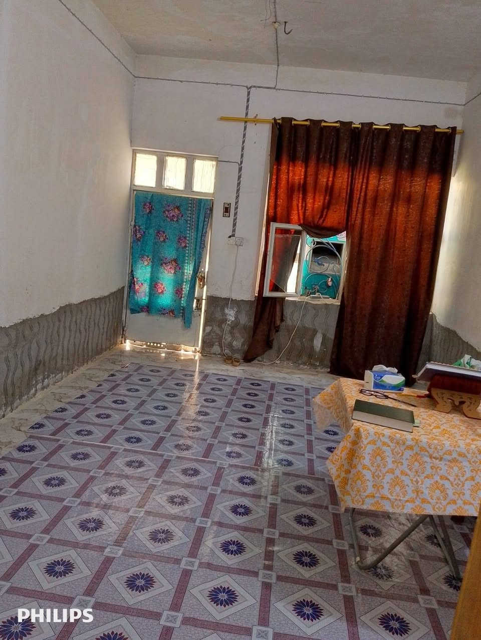 السلام عليكم
دار زراعي للبيع مرقم معاملة تطويب 
مساحته 117 متر  
طابق واحد 
يحتوي على غرفة صالة صحيات استقبال مطبخ 
عنوان البيت الكوفة قرب بانزين خانة ريبال 
 السهلة شارع معمل الدبس 
السعر 26 مليون 
الاستفسار الاتصال على هذا الرقم 
***********

