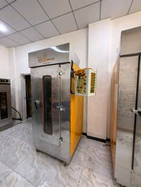 فرن حلويات كهربائي دوار وبخاري للمعجنات والكرواسون عدد 2 جديد غير مستخ...