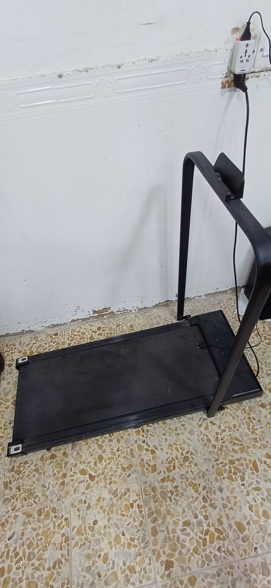 جهاز جري شغال نضيف
سعر ١٠٠ قفل
***********
بغداد الحسينية
